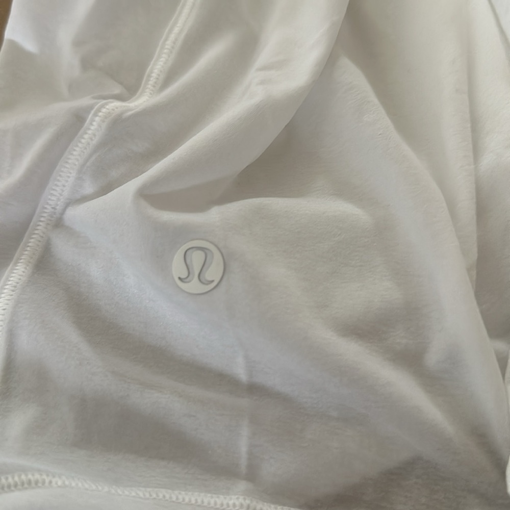 Lululemon Essential Tank Pleated Size 12 - Picture 9 of 9